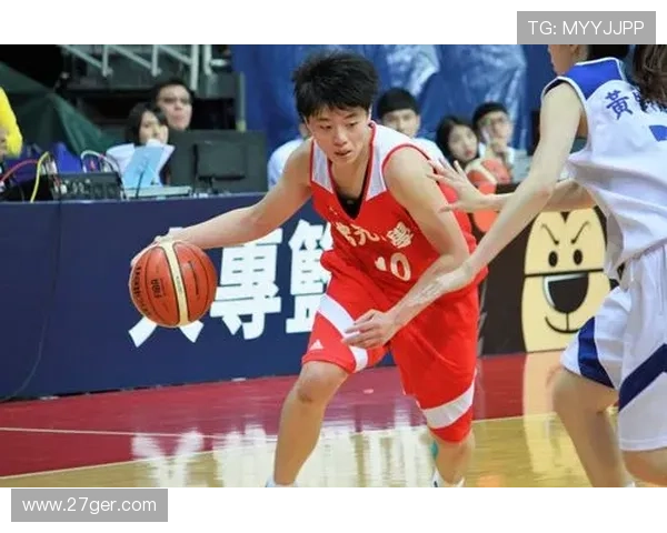 清水梨纱租借红军稳出场谢队友 清水梨纱租借红军稳出场谢队友