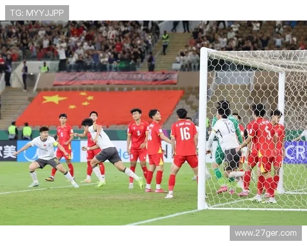 鲍世蒙失误酿祸 U23国足短时连丢球 鲍世蒙失误酿祸 U23国足短时连丢球